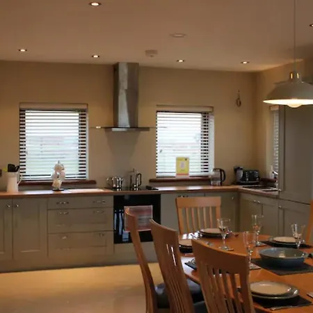 Ballyferriter Links Side House * Ballyoughteragh